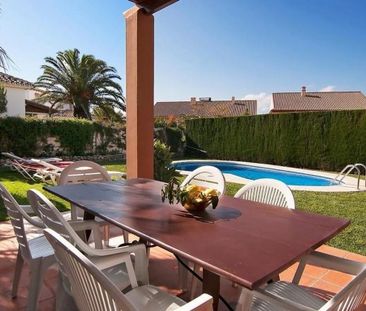 Luxury Villa for rent in Fuengirola, Andalusia - Photo 6