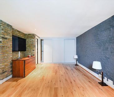 3 bedroom flat to rent - Photo 3