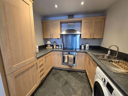 2 bedroom apartment to rent - Photo 5