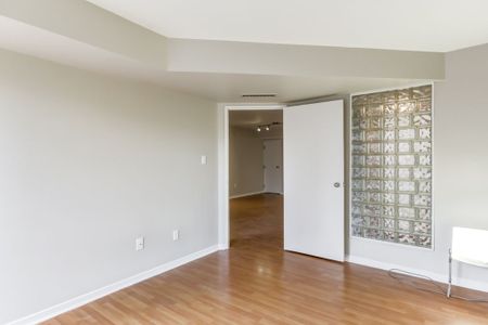 For Lease - 1001 Bay Street Unit# 811, Toronto, Ontario - Photo 4