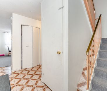 For Lease - 45 Silverstone Drive Unit# 203, Toronto, Ontario - Photo 5