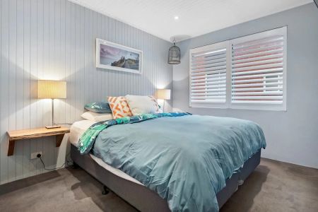 Beautiful Hampton-Inspired Apartment - Photo 4