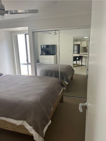 Three bedroom duplex - Photo 2