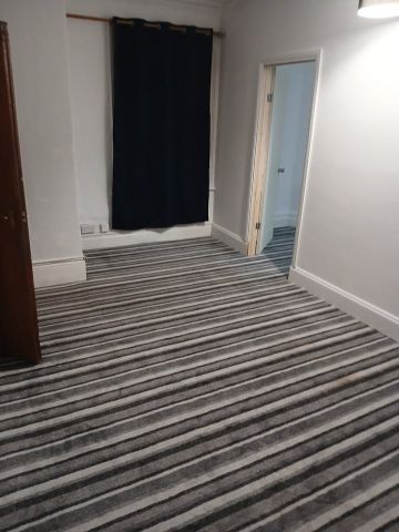 2 Bed Flat, Avonvale Road, BS5 - Photo 2