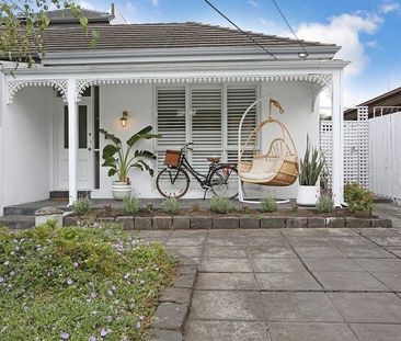 Modern Comfort in a Sought-After Brighton East Location - Photo 1