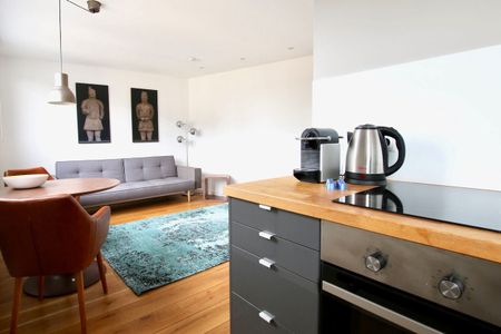 Harmony and Style: Wohnung mit Balkon im Belgischen Viertel - Photo 3