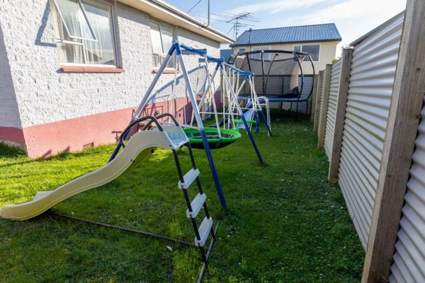 Low maintenance in Waikiwi – Easy care small section - Photo 1
