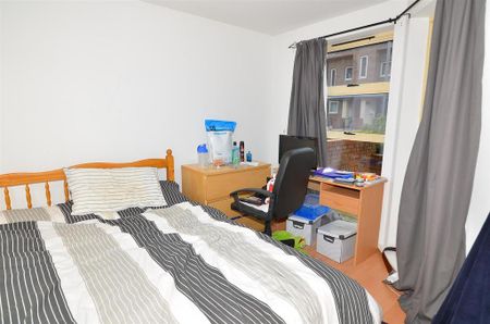 3 bedroom house to rent - Photo 2