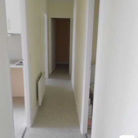 A LOUER Appartement Carentan 2 pièces 48.04 m2 50500 - Photo 4