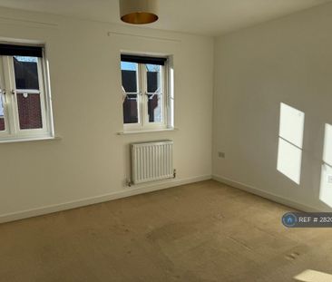 2 bedroom terraced house to rent - Photo 4
