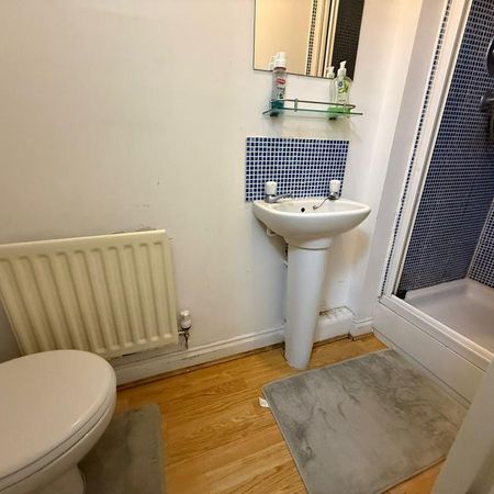 1 bedroom flat to rent - Photo 4
