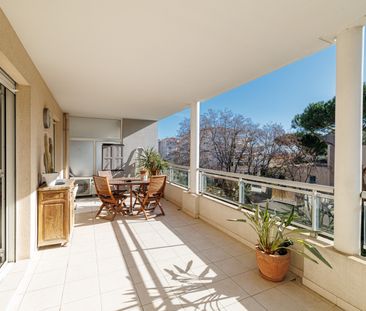 Location Appartement 2 pièces 50m² ST LAURENT DU VAR 06700 - Photo 6