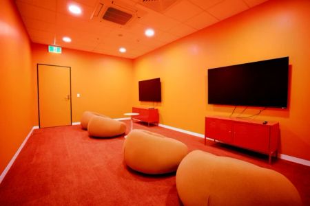 2 Bedroom Apartment - Photo 3