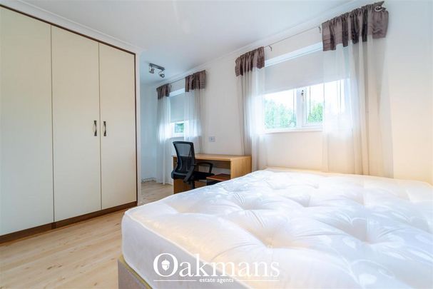 6 bedroom house to rent - Photo 1