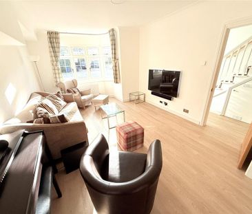 4 bedroom semi-detached house to rent - Photo 1