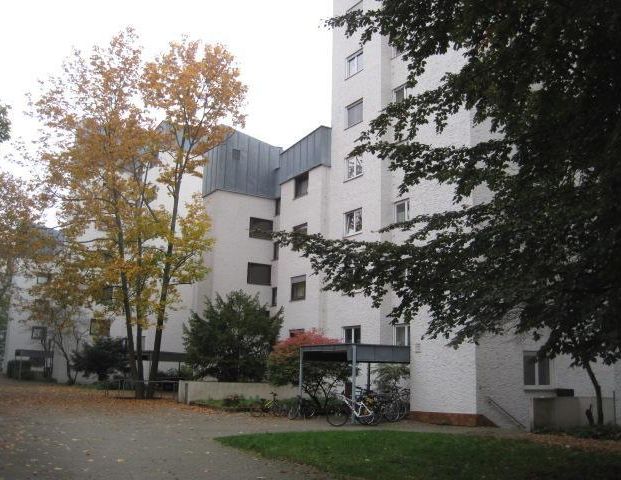 RENOVIERT! Tolle 2-Zimmer-Wohnung mit Balkon in beliebter Lage - Photo 1