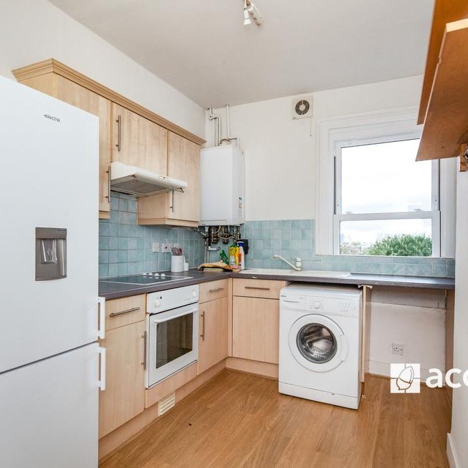 3 bedroom flat to rent - Photo 1