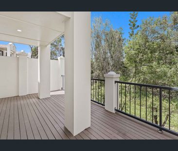 2 Storey Townhouse in the heart of Robina - Photo 4