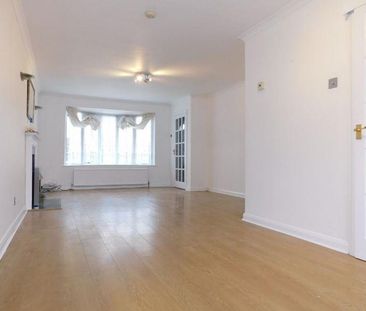 3 bedroom property to rent - Photo 2