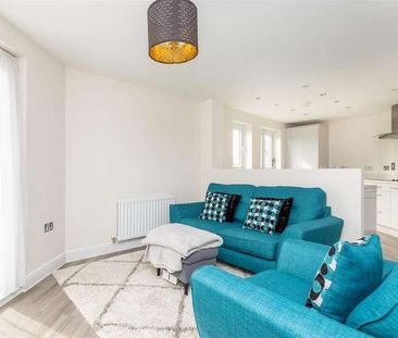 Cusworth Garth, Leeds, LS15 - Photo 1