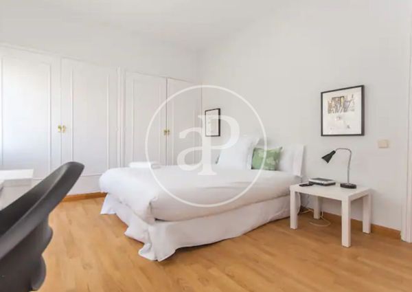 Flat for rent in Valdeacederas (Madrid)