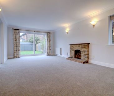 4 bedroom detached house to rent, - Photo 6