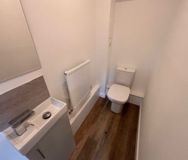 Newt Gardens, Lancashire - Photo 2