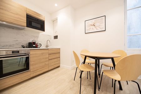 Location Appartement 4 pièces 94m² - Photo 2