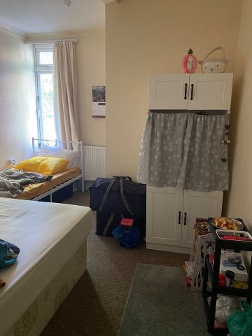 2 Bed Flat, Rushey Green, SE6 - Photo 4