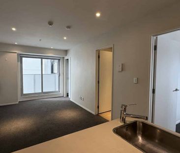 Two-bedroom apartment in the Soho building - Photo 1