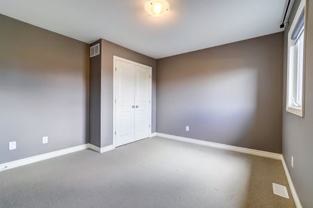 For Lease - 1110 Beckett Crescent, Stittsville - Munster - Richmond, Ontario - Photo 4