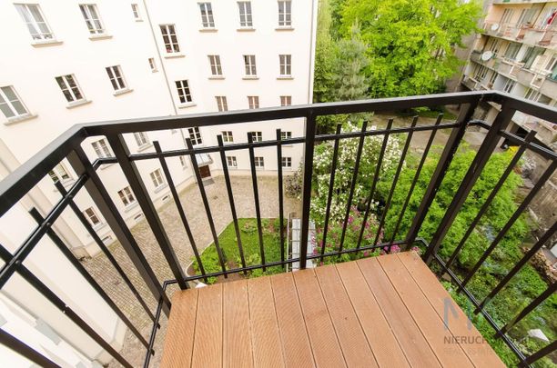 Przestronny i piękny apartament położony przy samych plantach - Photo 1
