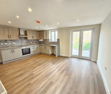 3 Bed Maisonette, Sydenham Road, CR0 - Photo 1