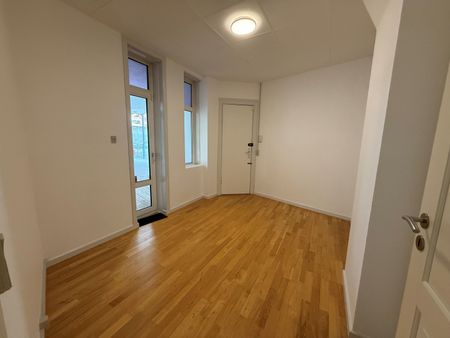 166 m² lækker lejlighed midt i gågagen med elevator og alten - Photo 5