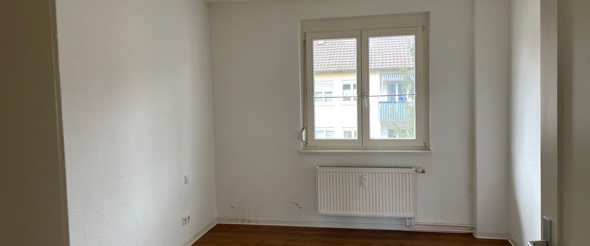 Kurze Wege zu S-Bahn, Bus und Einkauf! - Foto 1