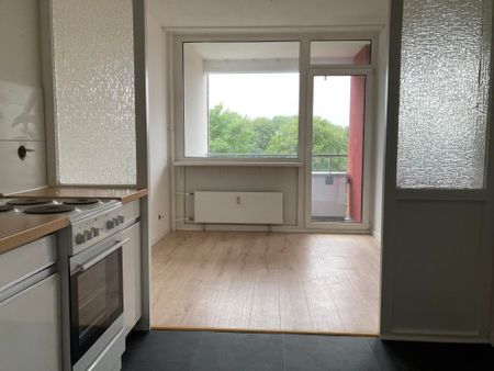 modernisierte 3 Zimmerwohnung mit exklusivem Weitblick über Tornesch! - Photo 5