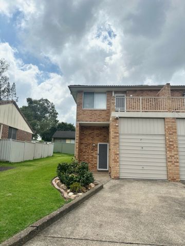 Renovated 3 Bedroom Home + Pool Access!!! - Photo 2