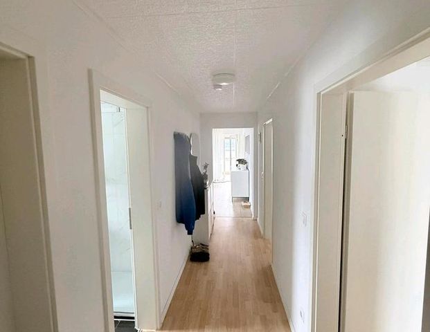 Liebevoll renovierte 3,5-Zimmerwohnung mit Esszimmer& balkon - Foto 1