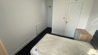 Room 2, Marlborough Road, Coventry - Photo 2