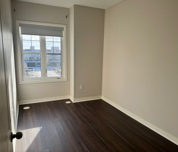 For Lease - 25 Prince William Boulevard, Clarington, Ontario - Photo 3