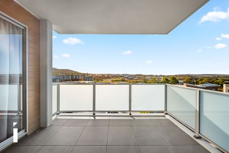 Level 3/27/120 John Gorton Drive, Coombs - Photo 2
