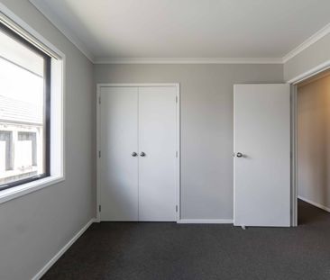 Executive Family Home - Photo 3