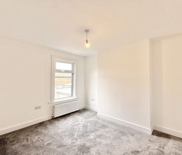 2 bed House Tower Hamlets Road, Forest Gate, E7 - Photo 1