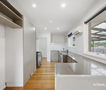 8 Elmore Avenue, CROYDON - Photo 6