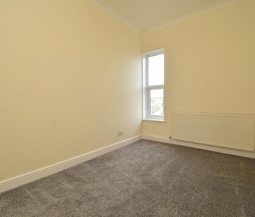 Leeds Road, Wakefield - Photo 6