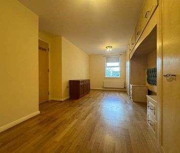 Salmons Brook House, EN2 - Photo 5