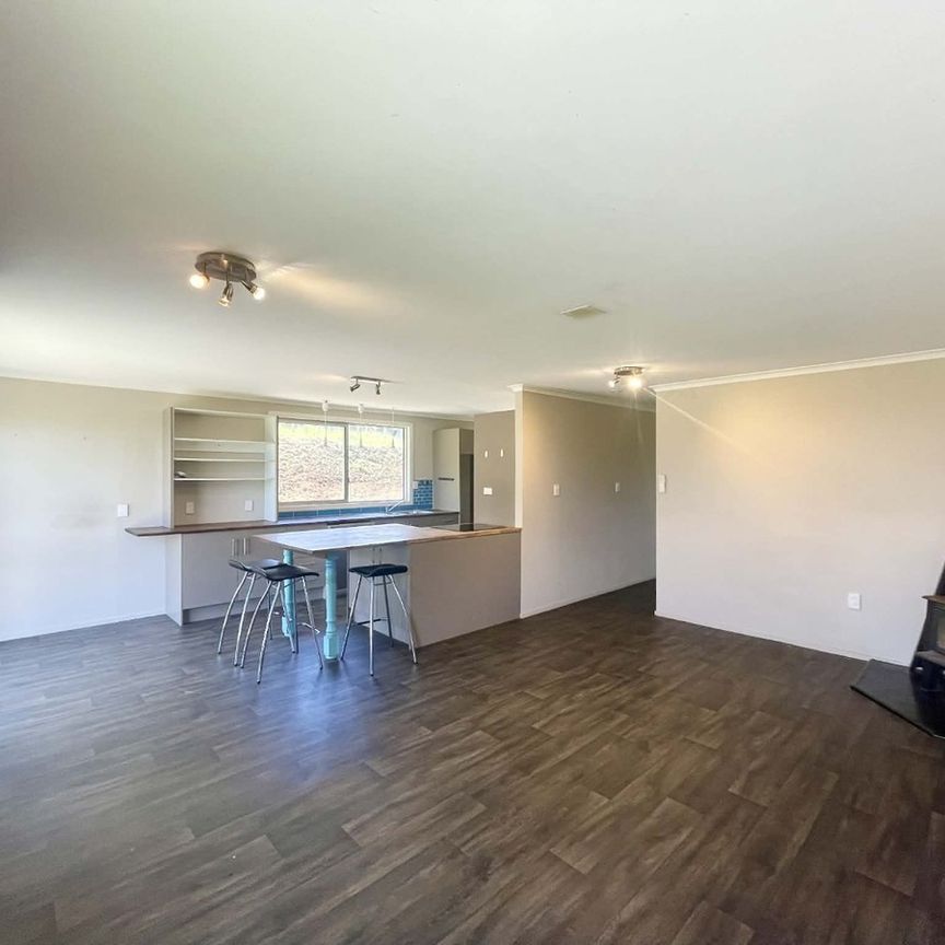 Hursthouse Homestead - Photo 1