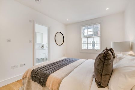 4 Bedroom house to rent in Chelsea, Burnsall Street SW3 - Photo 4