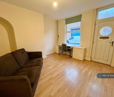 2 bedroom terraced house to rent - Photo 2
