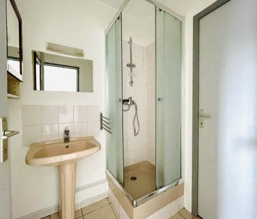 Studio - 30 m2 - St Anne - Rue Daire - Parking - Photo 3